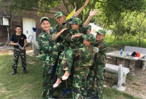 凤凰论坛资料中心