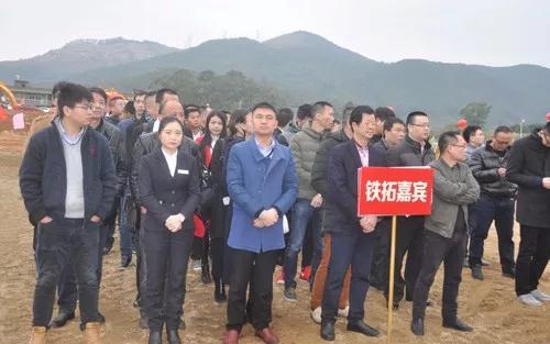 凤凰论坛资料中心
