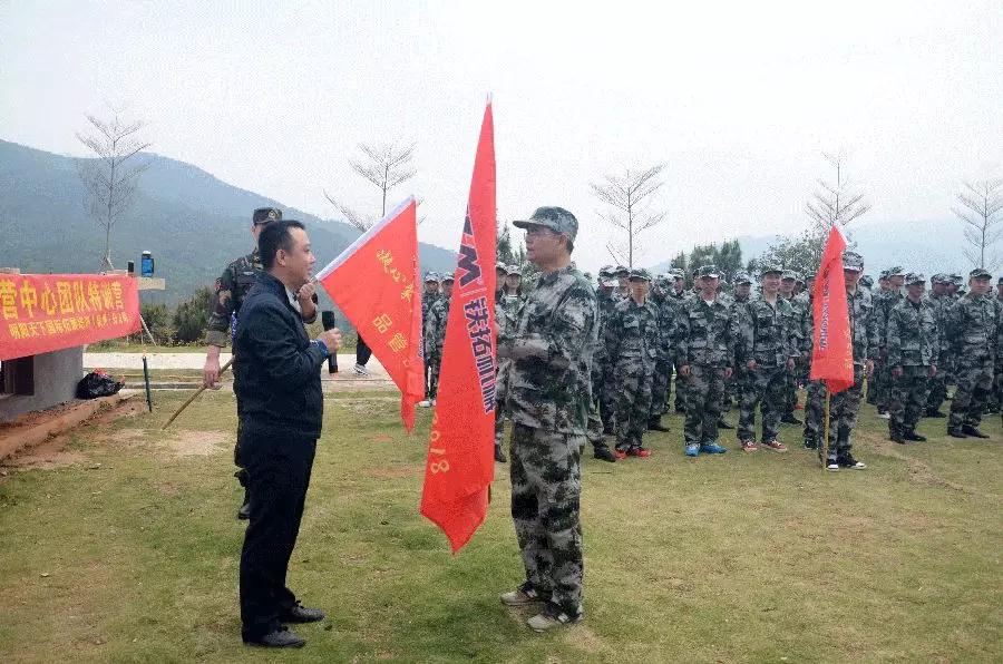 凤凰论坛资料中心