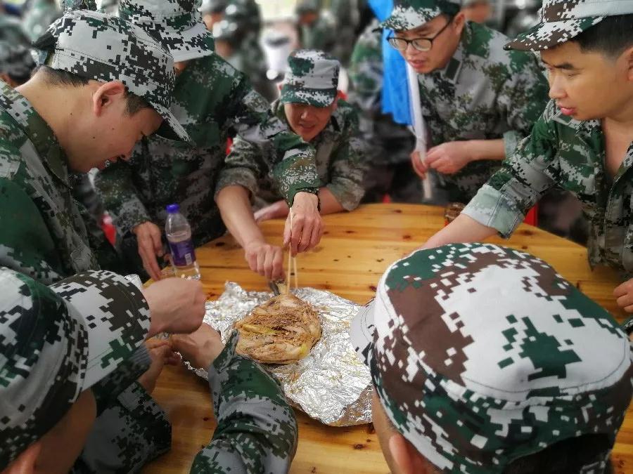 凤凰论坛资料中心